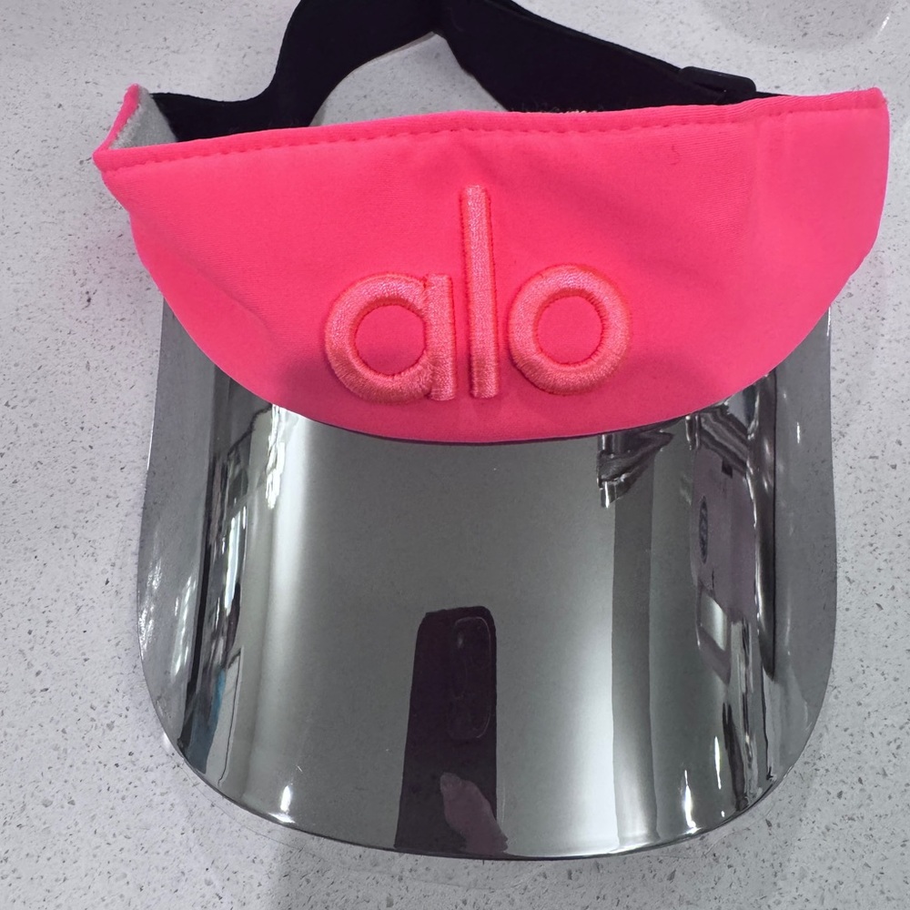 ALO Yoga airlift sun visor